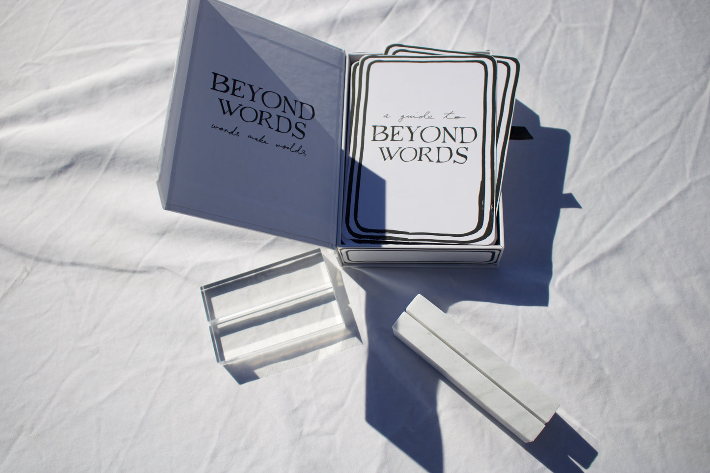 CARD OF THE DAY DISPLAY STAND - ACRYLIC